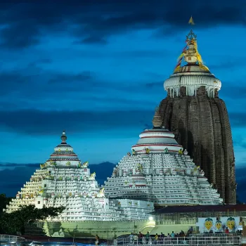 Lord_Jagannath_temple_at_night